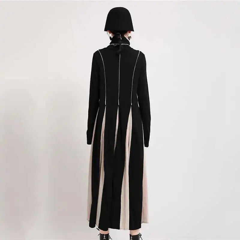 Women Black White Contrast Color Long Dress New Turtleneck Long Sleeve Loose Fit Fashion Tide Autumn Winter 2025  1DD2153