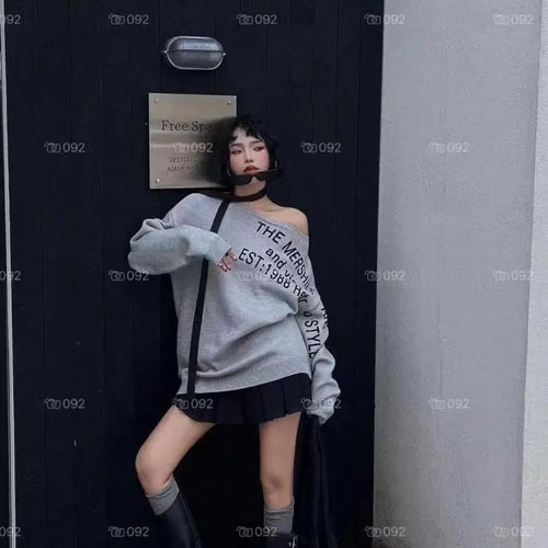 Load image into Gallery viewer, Korean Fashion Women Sloping Shoulder Letter Print Short Pullover Knitted Loose Sweater 2024 Autumn Winter Long Sleeve Tops Chic
