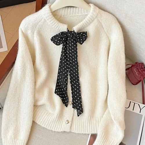 Load image into Gallery viewer, French Vintage Autumn Winter Beige Red Elegant Short Sweater Women's 2024 New Yellow Round Neck Bow Long Sleeved Knitted Tops
