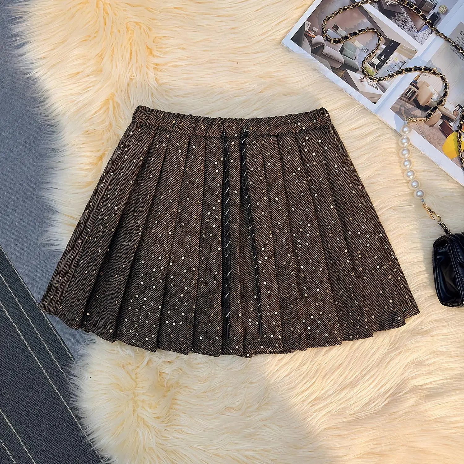 French Vintage Women Brown Sequin Elegant High Waist Versatile Short Skirt 2024 Autumn Winter Grey Pleated Half Mini Skirt Trend