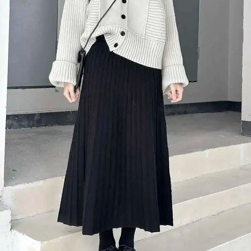 Load image into Gallery viewer, High Elastic Waist Black Pleated Knitting Sweater A-line Half-body Skirt Women Fashion Tide New Autumn Winter 2025 1DH9208
