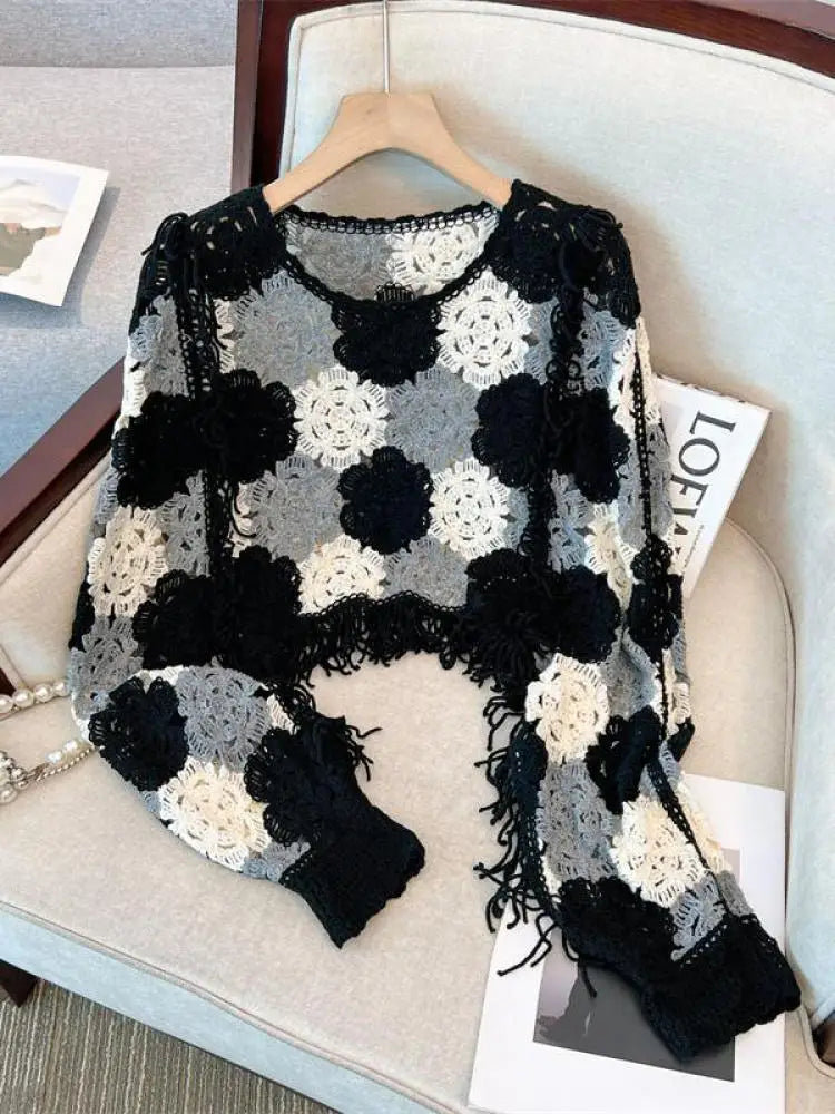 French Vintage 2024 New Women's Patchwork Tassel Hollow Out Long Sleeved Crochet Sweater Autumn Round Neck Elegant Knitted Tops