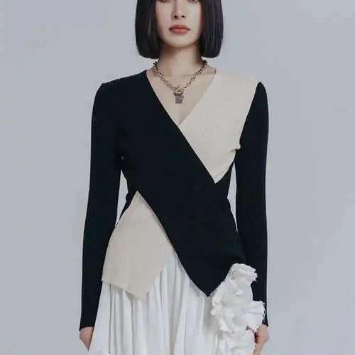 Load image into Gallery viewer, Irregular Color-block Knitting Sweater Fit V-Neck Long Sleeve Women Pullovers New Fashion Tide Autumn Winter 2025 1DE6584
