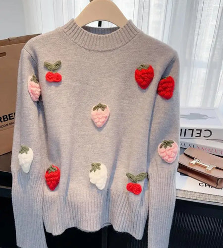 French Vintage Women Sweet Strawberry Embroidered Elegant Long Sleeve Knit Sweater 2024 New Autumn Winter Round Neck Tops Trendy