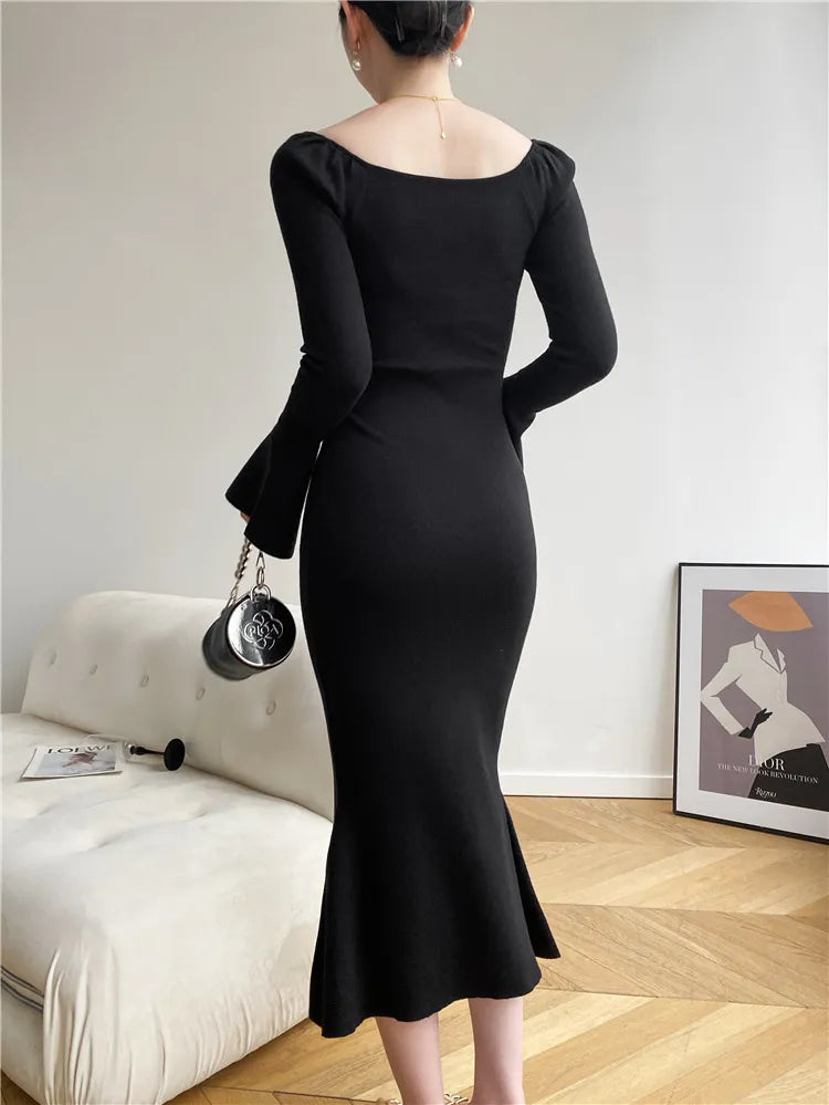 Women's Red Black Backless Knit Midi Dress Bow Hollow Out Sexy Ladies Flared Sleeve Fashion Long Sweater Robes Dresses C-250