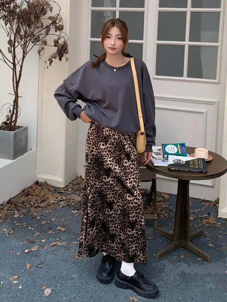 Korean Women's Velvet Leopard Print Elegant Long Skirt Vintage Fashion High Waist Slim Skirts 2024 Autumn Winter Bohemian Casual