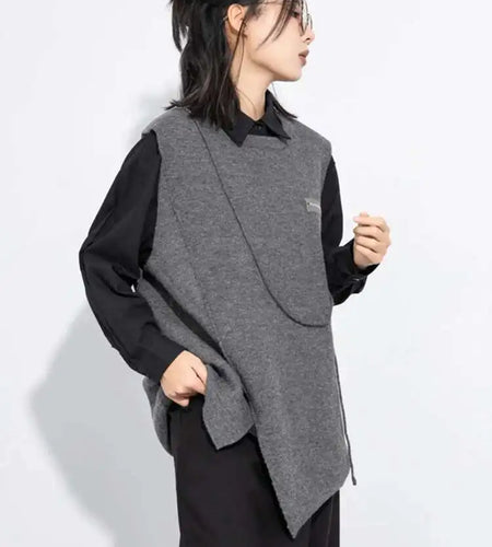 Gray Irregular Slit Big Size Knitting Sweater Round Neck Sleeveless Women Pullovers New Fashion Spring Autumn 2025 1DH7484