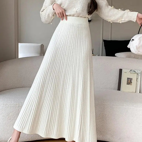 Load image into Gallery viewer, Vintage Women's Solid Elegant Party Knitted Long Skirt High Waist Pleated Warm Vacation A-line Skirts 2024 Autumn Winter Popular
