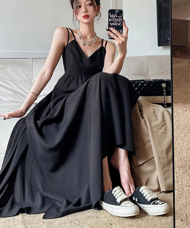 Summer V-neck Black Female Dresses Slim Sleeveless Pure Color High Street Fashion Dresses French Style Elegant Chic Dress