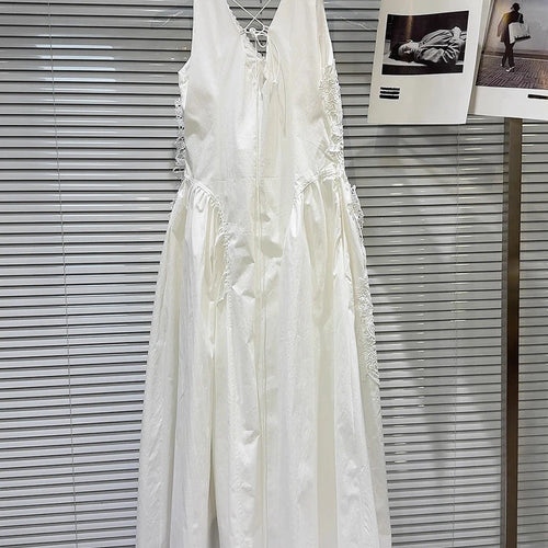 Load image into Gallery viewer, Solid Spliced Appliques Elegant Dresses for Women V Neck Sleeveless Patchwork Folds Long Dress Female Clothing New
