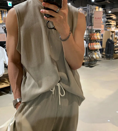 Pleated Sleeveless Vest Men's Summer Korean Tide Sports Leisure Wrinkled 2023 Autumn Summer Round Neck Solid Color 9A2393