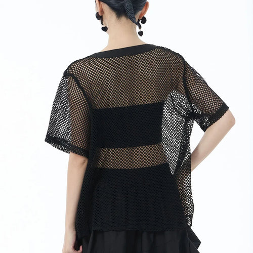 Load image into Gallery viewer, Women Black Grid Hollow Out Irregular Big Size T-shirt New Round Neck Short Sleeve Fashion Tide Spring Summer 2025 1DJ1602
