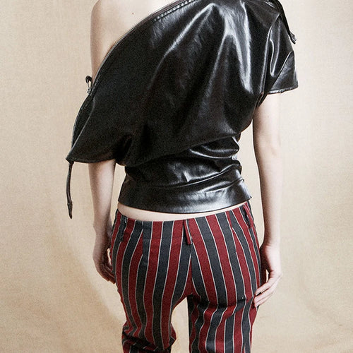 Load image into Gallery viewer, Women Brown Pu Leather 2 Ways Wear T-shirt New Asymmetrical Collar Short Sleeve Fashion Tide Spring Autumn 2025 1DH9374
