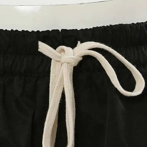 Load image into Gallery viewer, Women Black Irregular Zipper Drawstring Wide Leg Shorts New High Waist Trousers Fashion Tide Spring Summer 2025 1DH4518
