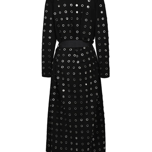 Load image into Gallery viewer, Women Black Hollow Out Belted Long Trench New V-neck Long Sleeve Windbreaker Fashion Tide Spring Autumn 2025 1DH532401
