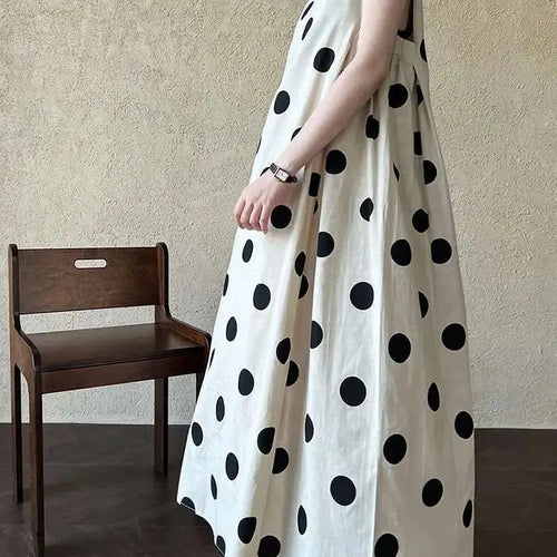 Load image into Gallery viewer, Women White Dot Printed Pleated Big Size Elegant Dress New Round Neck Sleeveless Fashion Tide Spring Summer 2025 1DJ0367
