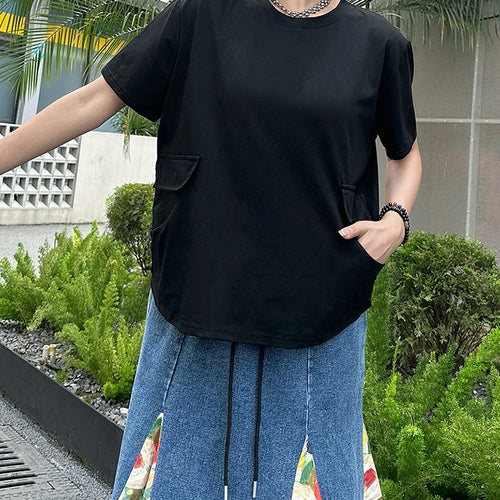 Load image into Gallery viewer, Women Black Pocket Button Big Size Casual T-shirt New Round Neck Short Sleeve Fashion Tide Spring Summer 2025 1DJ1616
