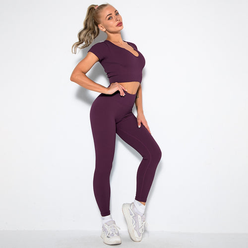 Load image into Gallery viewer, Seamless Fintess Yoga Set Sexy Sleeveless V-Neck Sports Bra Breathable Tight Hip Pants Conjuntos Deportivos Para Mujer
