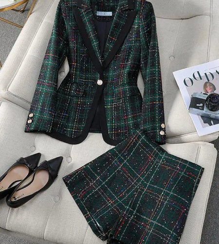 Korean Women's Two Pieces Suit 2024 Autumn Winter Fashion White Green Plaid Single Button Blazers Tops And High Waist Shorts Set