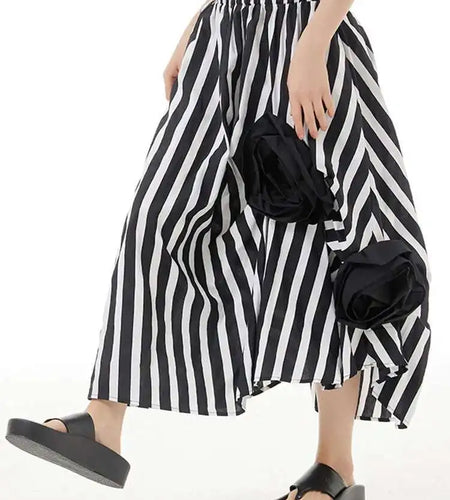 Women Black Flower Irregular Pleated Half-body Skirt High Elastic Waist Loose Fashion Tide New Spring Summer 2025 1DF9179