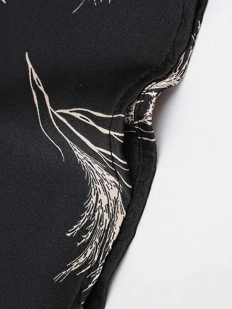 Women Beige Striped Printed Belted Elegant Midi Dress New V-Neck Sleeveless Fashion Tide Spring Summer 2025 CPG1504