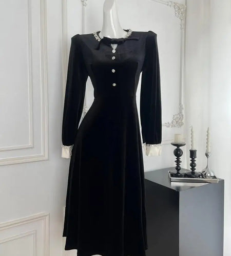 Fashion Women New Black Velvet Diamond Bow Long Sleeve Festival Pleated Dress Vintage Elegant Birthday Party Dress Autumn Winter