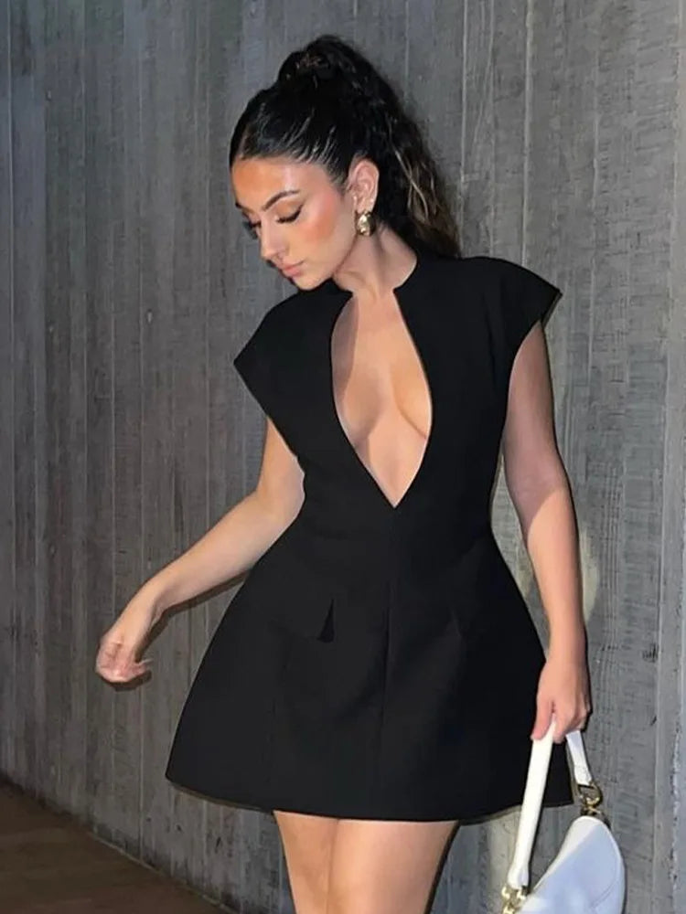 Black Sleeveless Sexy Mini Dress For Women Fashion Zipper Deep V Neck Two Pocket A-line Night Club Party Dress Elegant
