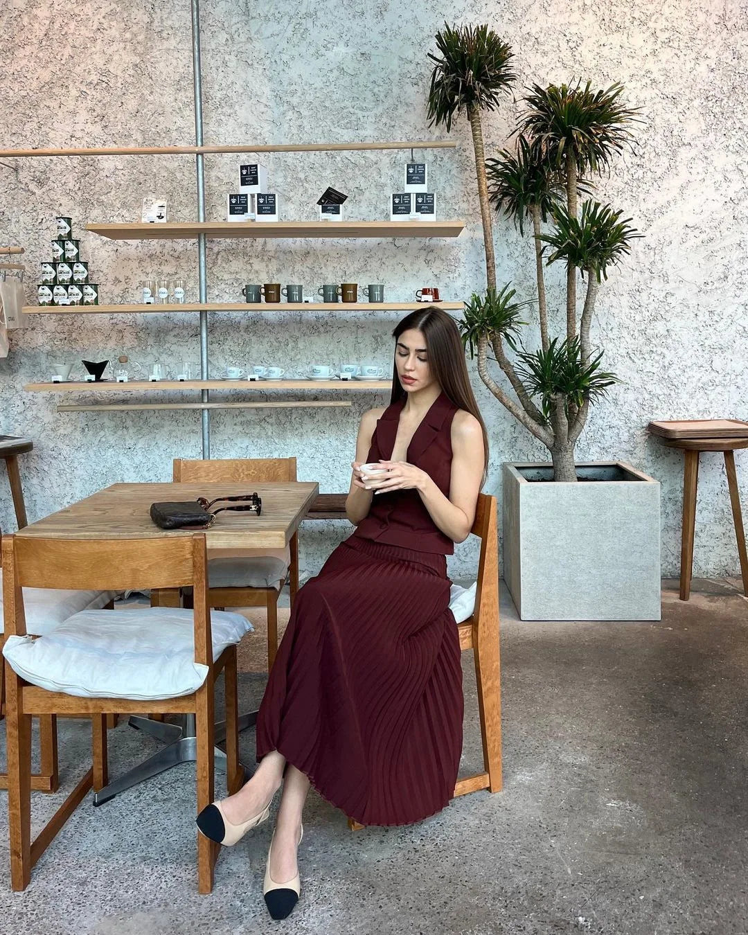 Fashion Skirt Two Piece Sets Women Notched Collar Sleeveless Crop Tops And Midi Skirt Femme Elegant Pleated Skirt Sets