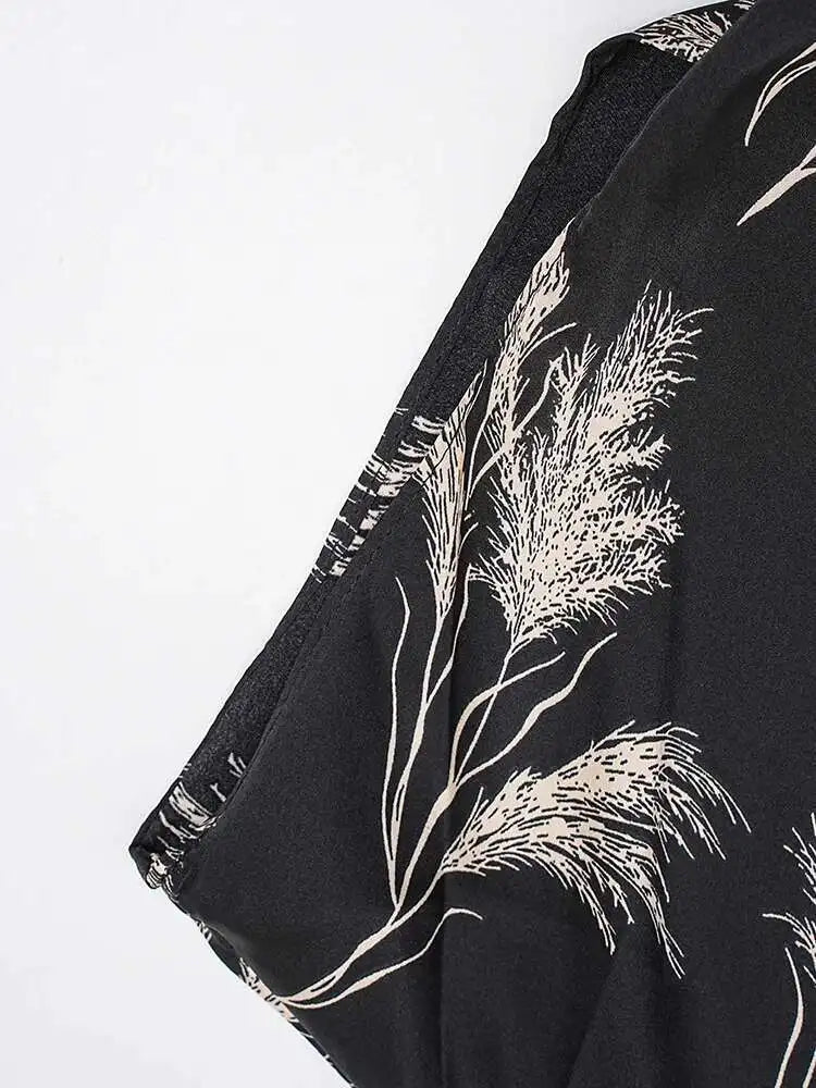 Women Beige Striped Printed Belted Elegant Midi Dress New V-Neck Sleeveless Fashion Tide Spring Summer 2025 CPG1504