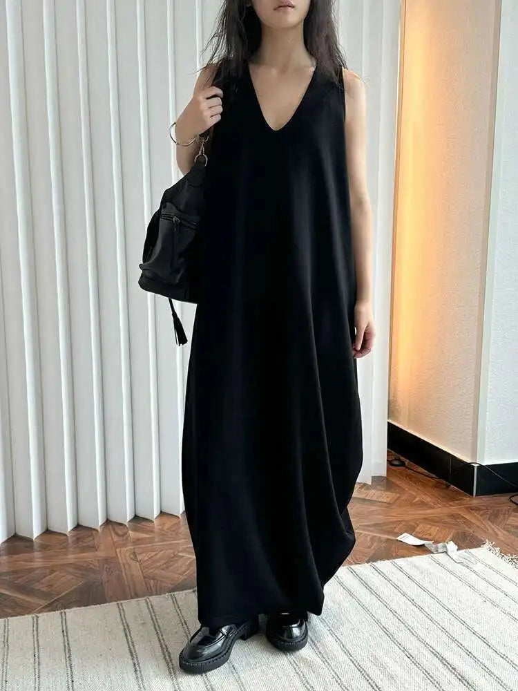 Women Black Brief Irregular Shaped Pocket Long Elegant Dress New V-Neck Sleeveless Fashion Tide Spring Autumn 2025 1DH9419