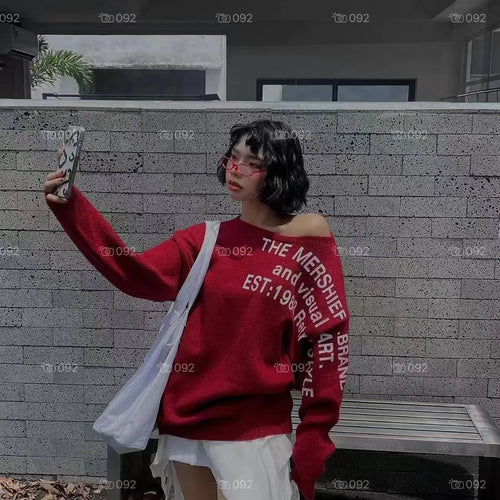 Load image into Gallery viewer, Korean Fashion Women Sloping Shoulder Letter Print Short Pullover Knitted Loose Sweater 2024 Autumn Winter Long Sleeve Tops Chic
