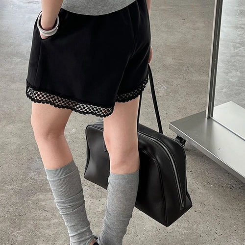 Load image into Gallery viewer, Women White Hollow Out Lace Pocket Casual Wide Leg Shorts New High Waist Trousers Fashion Tide Spring Summer 2025 1DJ1363
