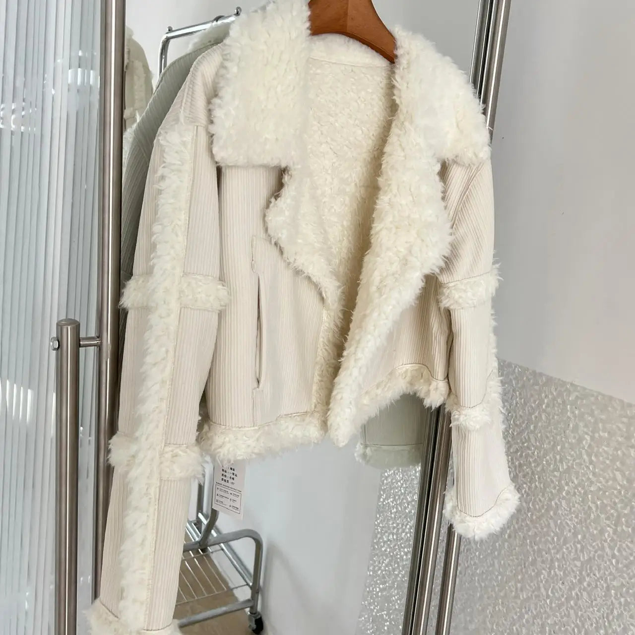 Korean Women Beige Spliced Lamb Wool Short Jacket Winter Elegant Long Sleeve Loose Lapel Warm Cardigan Coat New Lady Thick Trend