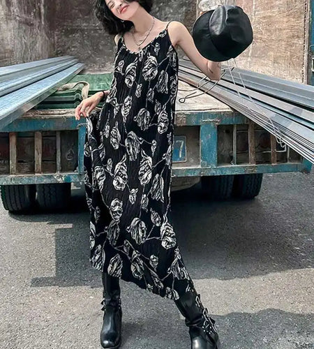 Women Apricot Pleated Printed Elegant Spaghetti Strap Dress New V-Neck Sleeveless Fashion Tide Spring Summer 2025 1DH4770