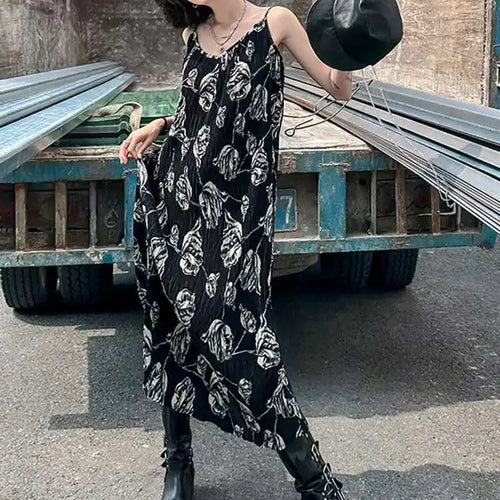 Load image into Gallery viewer, Women Apricot Pleated Printed Elegant Spaghetti Strap Dress New V-Neck Sleeveless Fashion Tide Spring Summer 2025 1DH4770
