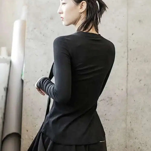 Load image into Gallery viewer, Women Burr Split Joint Asymmetrical Temperament T-shirt New Round Neck Long Sleeve  Fashion Tide  Spring Autumn 2025 1H312
