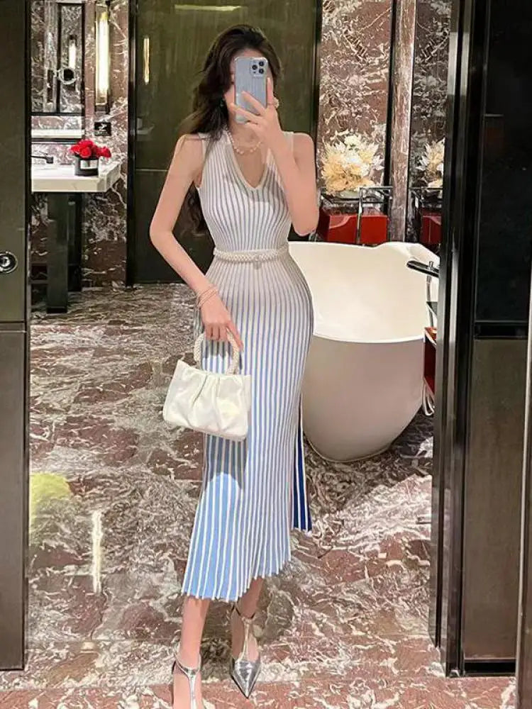 Korean Autumn White Stripe V Neck Elegant Wrap Hip Long Dress Vintage Women Temperament Sleeveless Knitted Vest Dress 2024 Trend