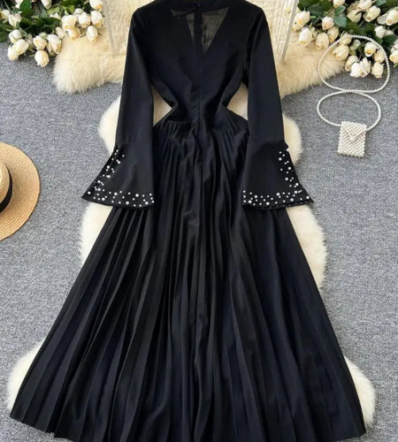 Black Slim High Waist V-neck Long Sleeved Bead Dress For Women 2024 Autumn French New Zipper Pleated Evening Party Dress Fashion