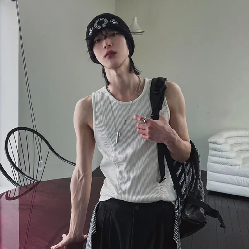 Men's Vest New American Summer Round Neck Sleeveless T-shirts Solid Color Design Handsome Male Slim Clothing 2025 9W1623