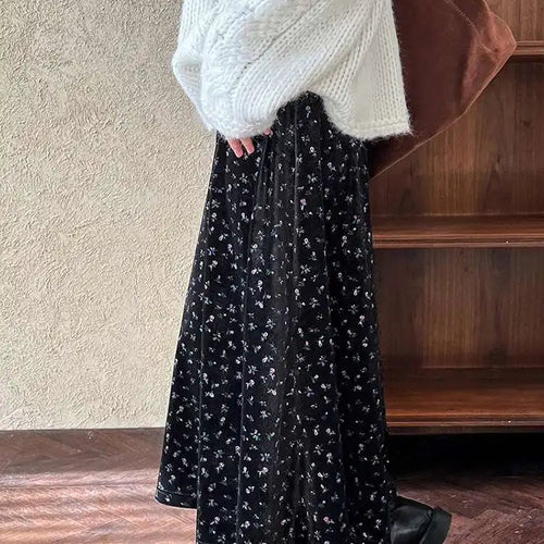 Load image into Gallery viewer, High Elastic Waist Black Pattern Printed Velvet A-line Half-body Skirt Women Fashion Tide New Spring Autumn 2025 1DH8929
