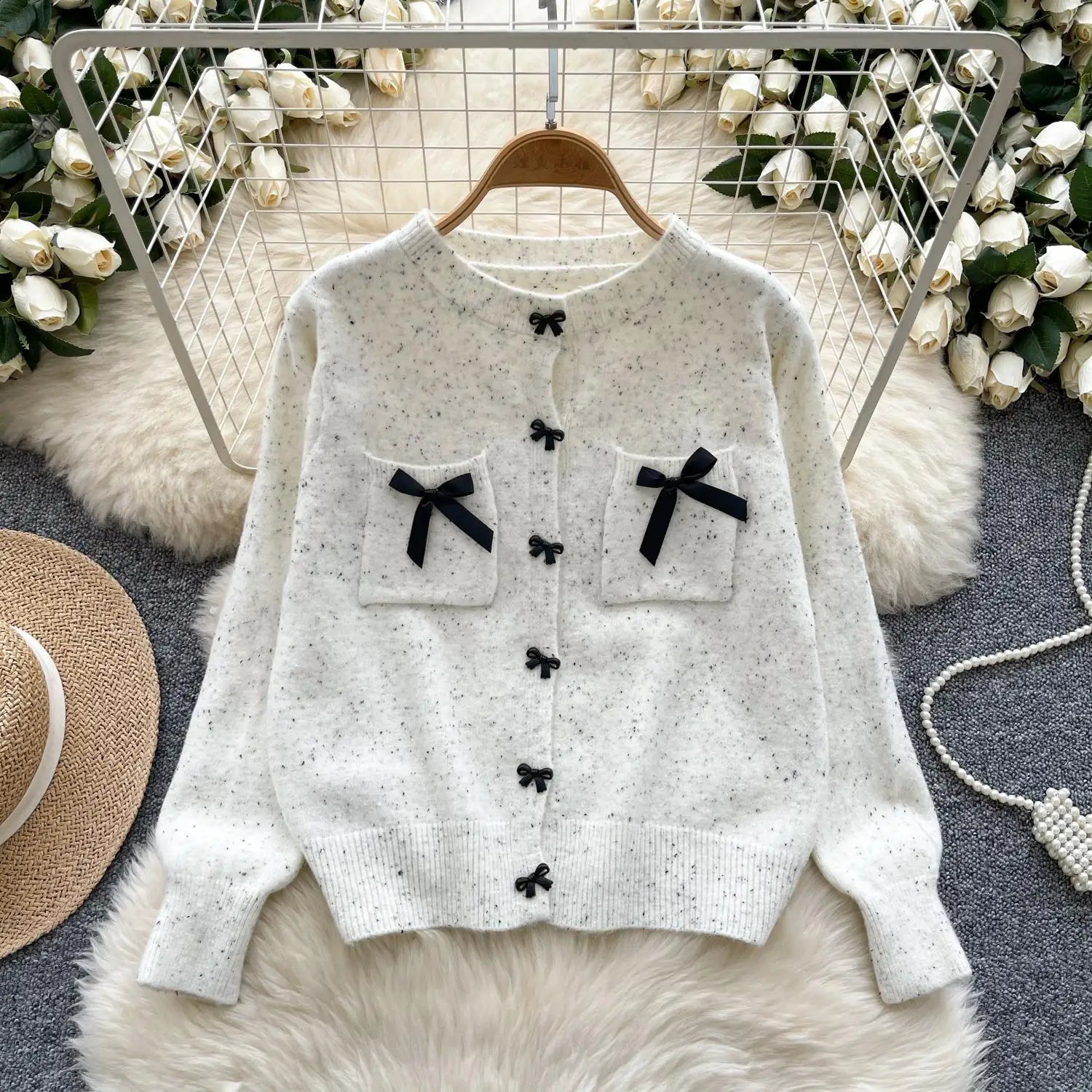 Autumn Winter Women Sweet Red Pink Elegant Round Neck Knit Tops Vintage White Single Breasted Long Sleeve Bow Sweater 2024 Trend