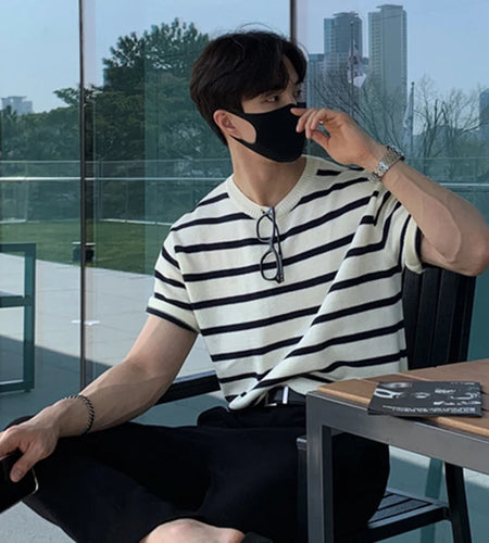 Korean Style Men's T-shirts Round Collar Striped Design Contrast Color Short Sleeved Casual Knitting Male Tee Summer 9W1197