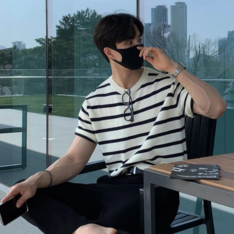 Korean Style Men's T-shirts Round Collar Striped Design Contrast Color Short Sleeved Casual Knitting Male Tee Summer 9W1197