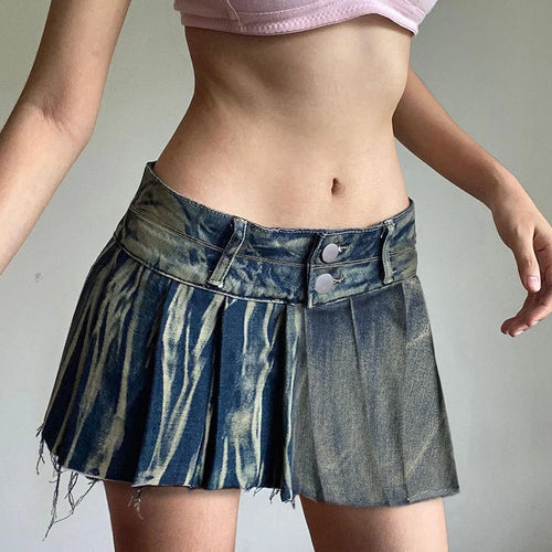 Load image into Gallery viewer, Streetwear Gradient Low Rise Denim Skirt Women Burr Y2K Distressed Vintage Pleated Skirt Mini Hottie Clubwear Bottoms
