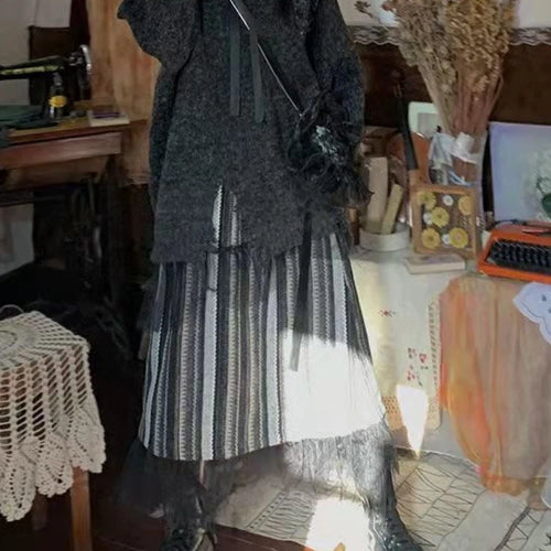 Load image into Gallery viewer, 2025 Harajuku Vintage Grunge All Match Sweaters Women Y2k Aesthetic Oversized Hole Jumpers Streetwear Casual Gothic Pullover
