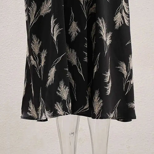 Load image into Gallery viewer, Women Beige Striped Printed Belted Elegant Midi Dress New V-Neck Sleeveless Fashion Tide Spring Summer 2025 CPG1504
