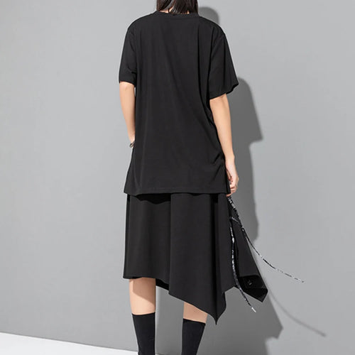 Load image into Gallery viewer, Women Black Irregular Hem Big Size Casual T-shirt New Round Neck Short Sleeve Fashion Tide Spring Summer 2025 1DJ1743
