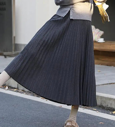 Autumn Winter French Vintage Solid Versatile A-line Long Skirts Women's 2024 Elegant High Waist Office Lady Pleated Skirt Simple