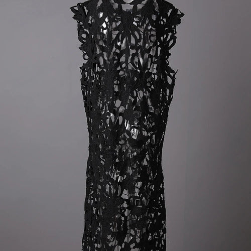 Load image into Gallery viewer, Women Black Lace Hollow Out Perspective Big Size Dress New Round Neck Sleeveless Fashion Tide Spring Summer 2025 1DJ0243
