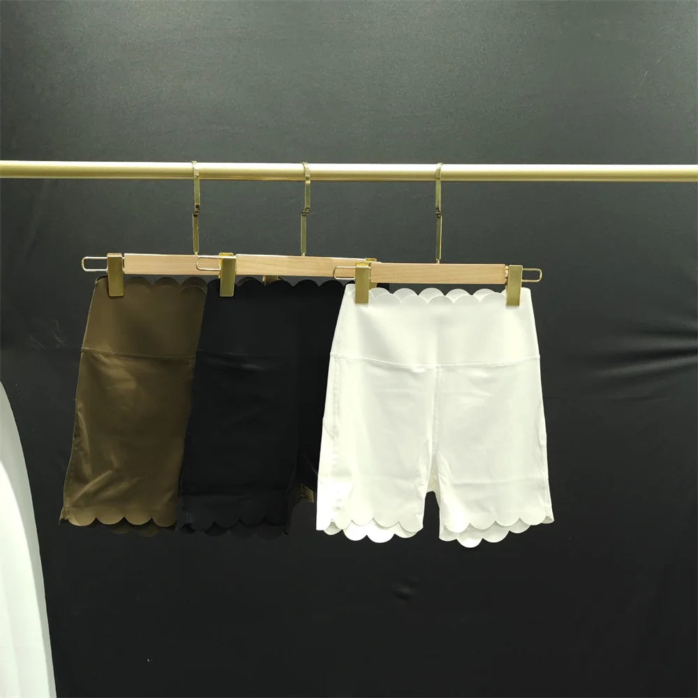 Breathable Skin-Friendly Fitness Two-Piece Set Square Collar Tight Yoga Suit High-Waist Lace Shorts